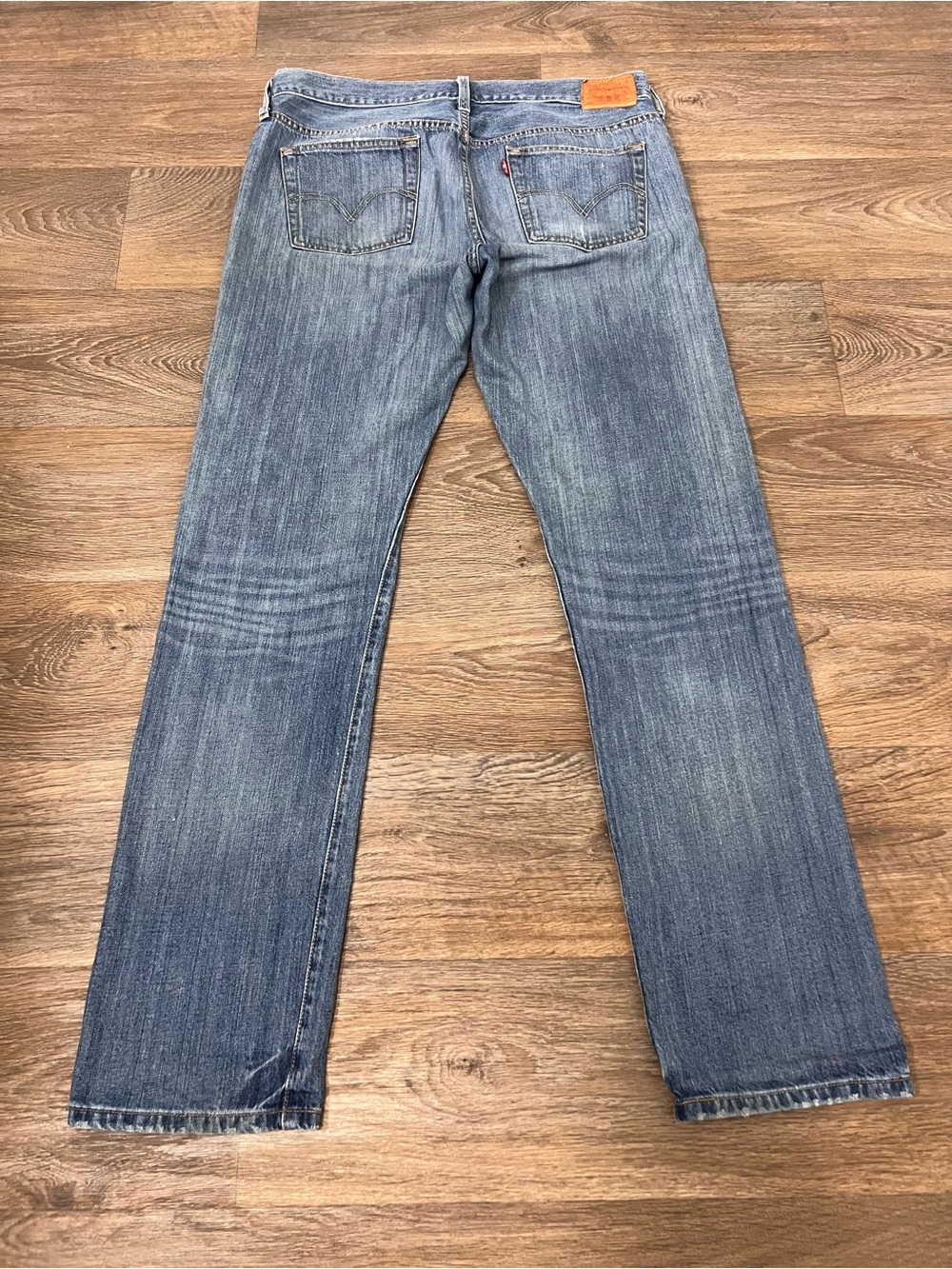 Levi's Women's Straight-Leg Jeans in Light Blue Wash/A825